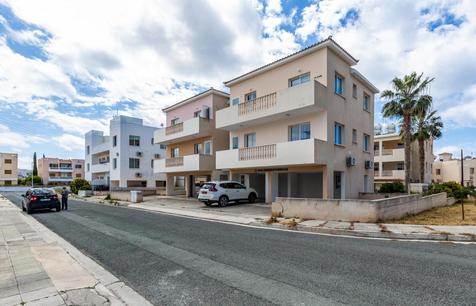 Beautiful 2 Bed Apartment With Great Views In パ フォス エクステリア 写真